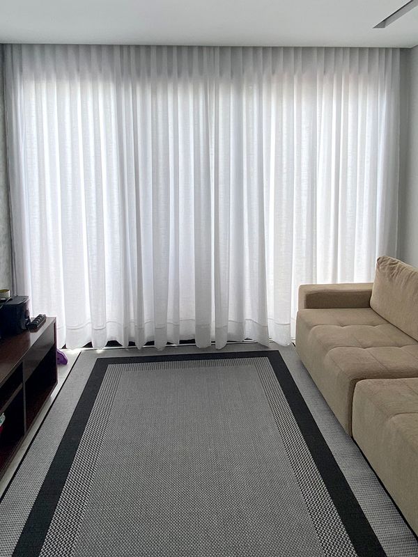 Para Trilho Simples: 400 cm x 290 cm - Linho Gaze Branco com Forro de Microfibra · Ralfh Colin — Jundiaí, SP