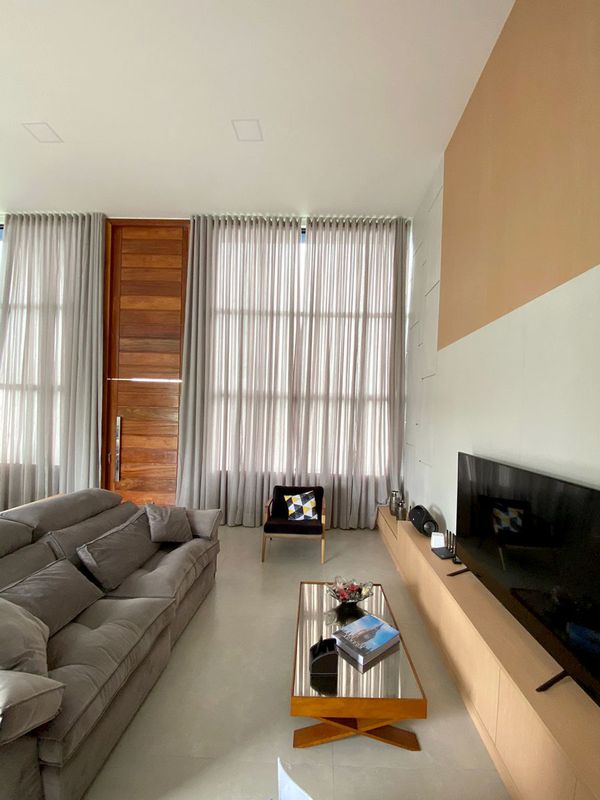 Para Trilho Simples: 293 cm x 472 cm - Linho Gaze Cinza com Forro de Microfibra · Vitor Lopes