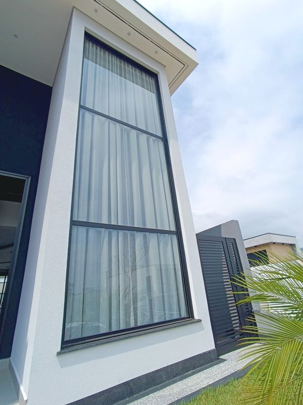 Para Trilho Simples: 200 cm x 642 cm - Linho Gaze Cinza (sem forro) · Shirlei