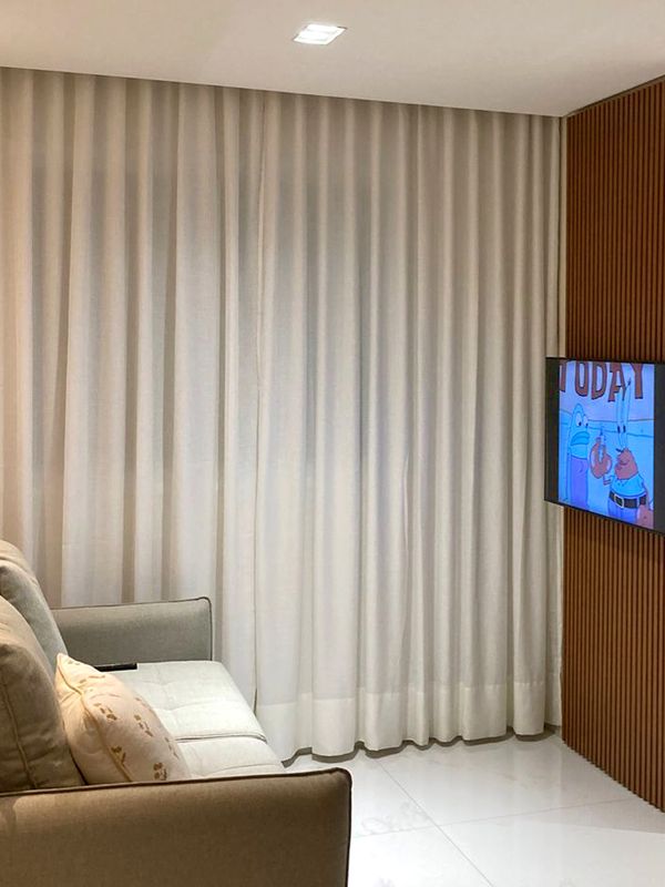 Para Trilho Simples: 240 cm x 256 cm - Linho Gaze Branco com Forro de Microfibra · Lais Santos