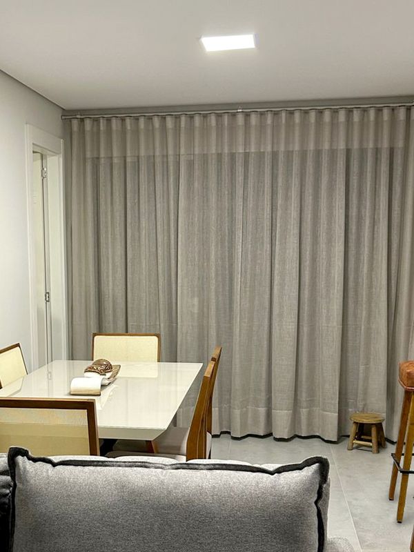 Para Trilho Simples: 230 cm x 250 cm - Linho Gaze Cinza (sem forro) · Ana
