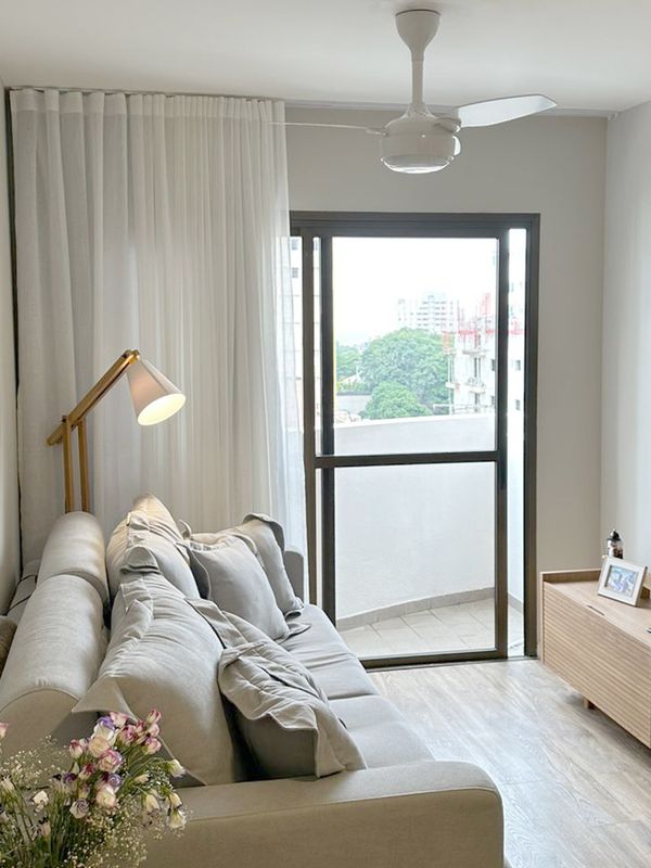 Para Trilho Simples: 267 cm x 254 cm - Linho Gaze Gaze Off White com Forro Blackout Gelo · Thayane