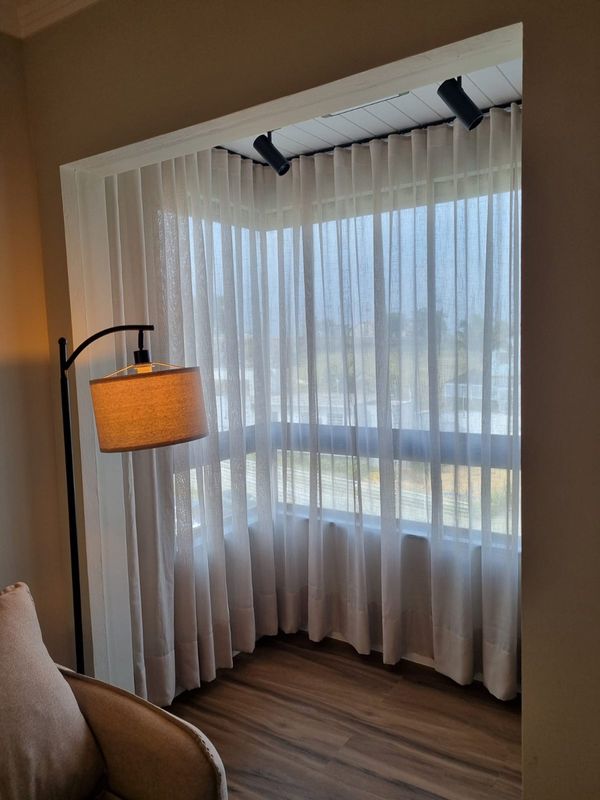 Para Trilho Simples - 180cm x 230cm - Linho Gaze Areia sem Forro · Dione