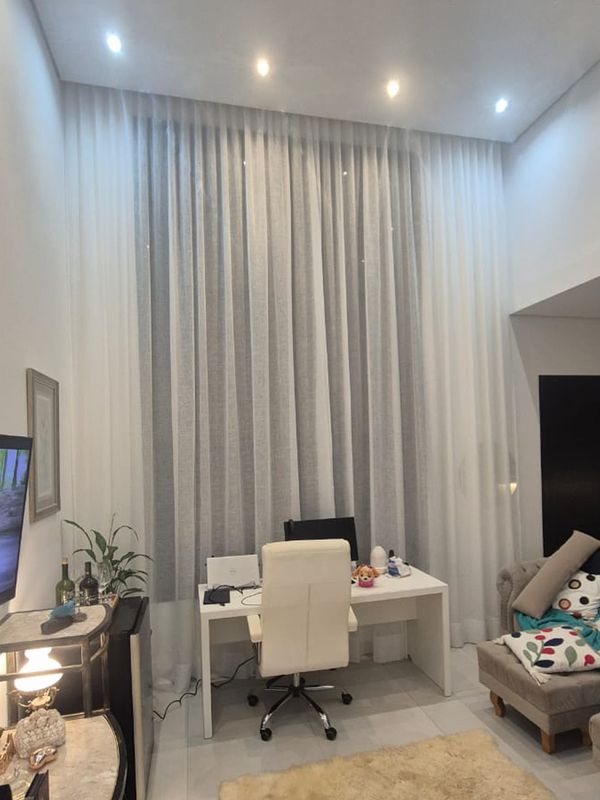Para Trilho Simples - 360cm x 438cm - Linho Gaze Branco sem Forro · Rodrigo Gomes
